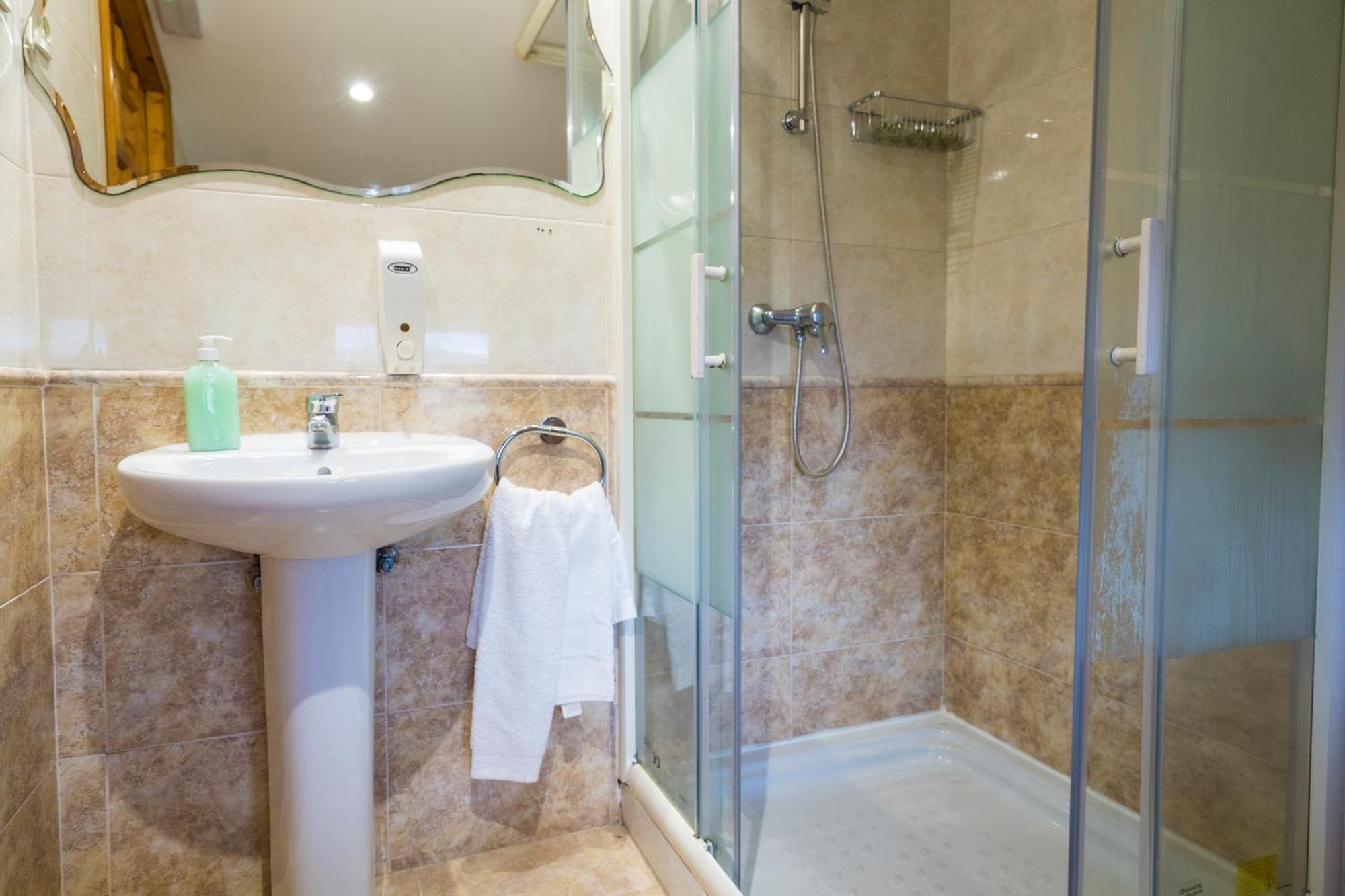Paratene Ostatu Habitaciones Erandio Zewnętrze zdjęcie